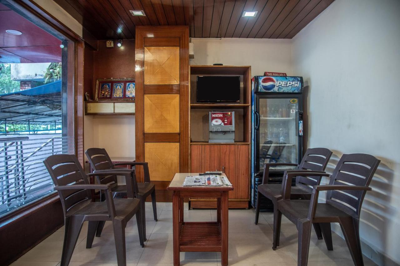 Oyo Hotel Lakshmi Paradise Visakhapatnam Zewnętrze zdjęcie