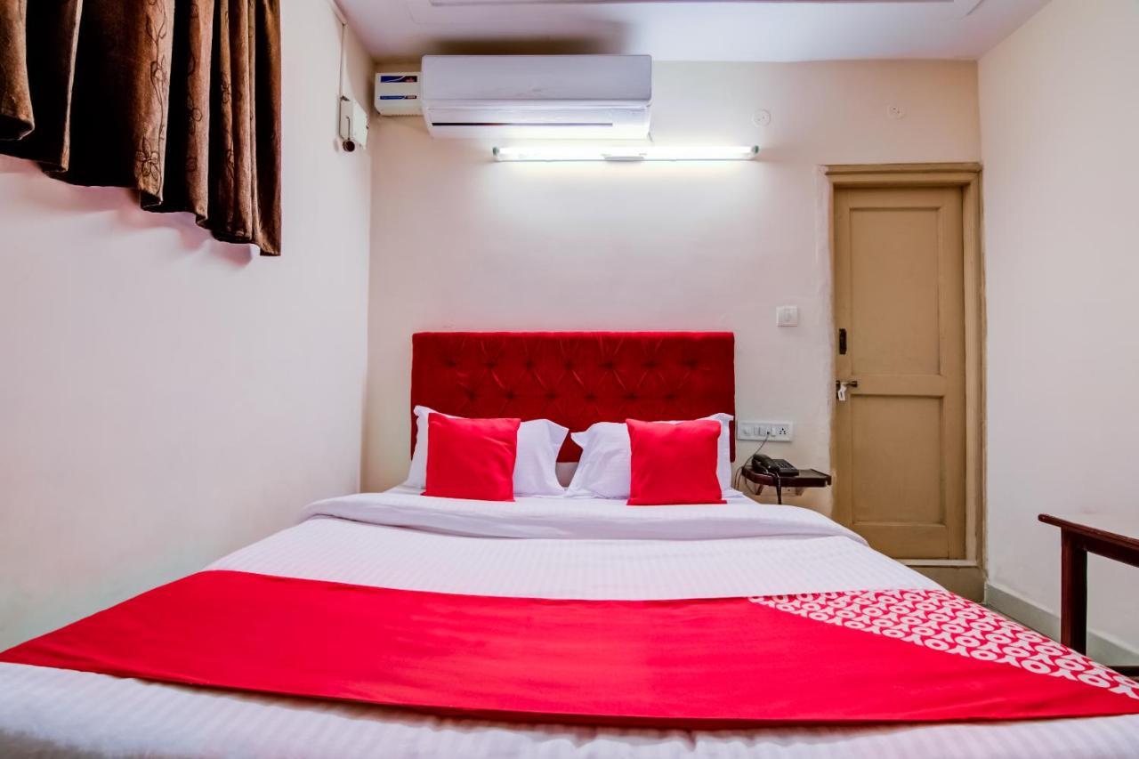 Oyo Hotel Lakshmi Paradise Visakhapatnam Zewnętrze zdjęcie