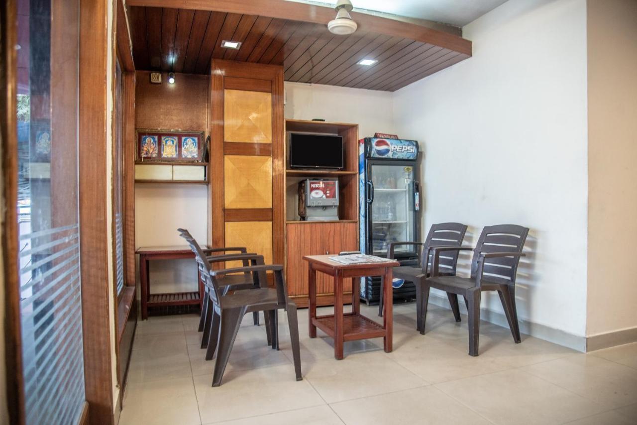 Oyo Hotel Lakshmi Paradise Visakhapatnam Zewnętrze zdjęcie