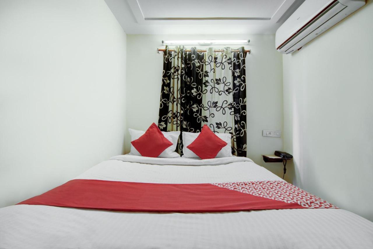 Oyo Hotel Lakshmi Paradise Visakhapatnam Zewnętrze zdjęcie