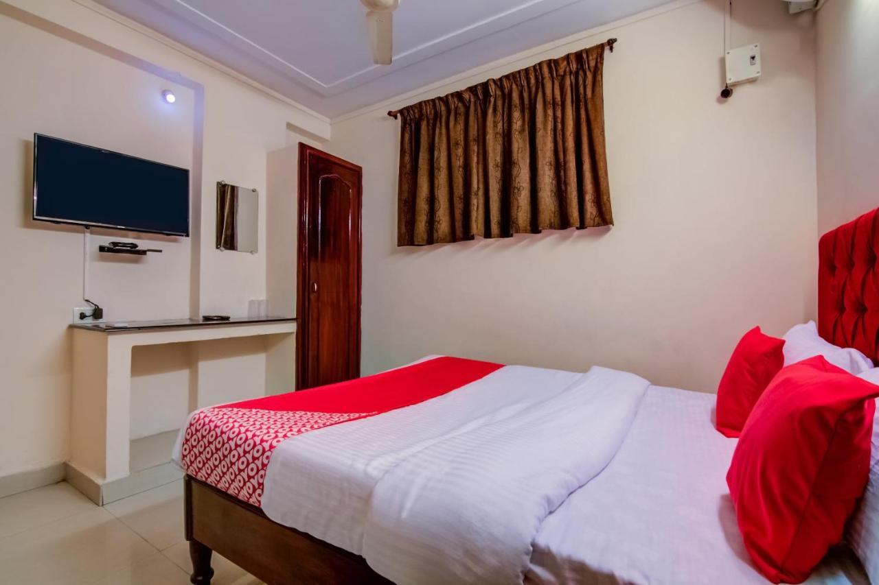 Oyo Hotel Lakshmi Paradise Visakhapatnam Zewnętrze zdjęcie