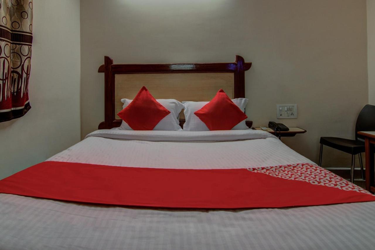 Oyo Hotel Lakshmi Paradise Visakhapatnam Zewnętrze zdjęcie